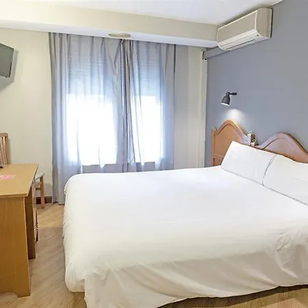 Alda Plaza Guest house *