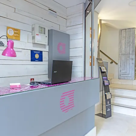 Alda Plaza Vendégház *