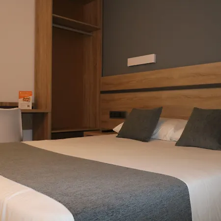 Alda Plaza Vendégház *